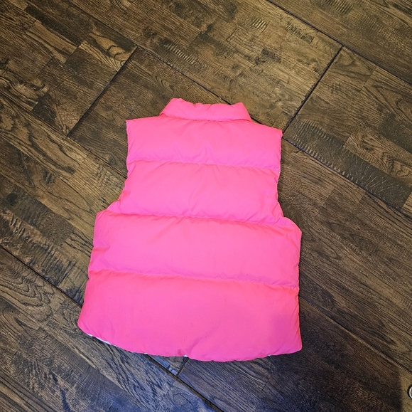 RALPH LAUREN LITTLE GIRLS REVERSIBLE HOT PINK PUFFER VEST - Picture 4 of 8